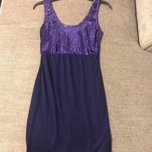 4/$20 sale Forever 21 sequins dress medium